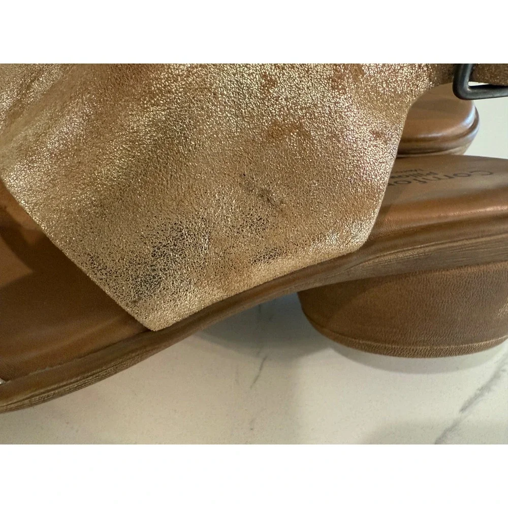 Comfortiva Pillowtop Nelma Gold Metallic Leather Slingback Sandals‎ Women's 10M
